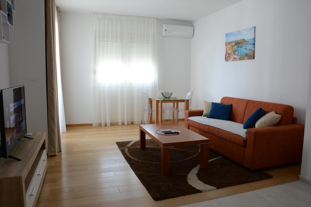 Apartments Milica เบชิชิ ภายนอก รูปภาพ