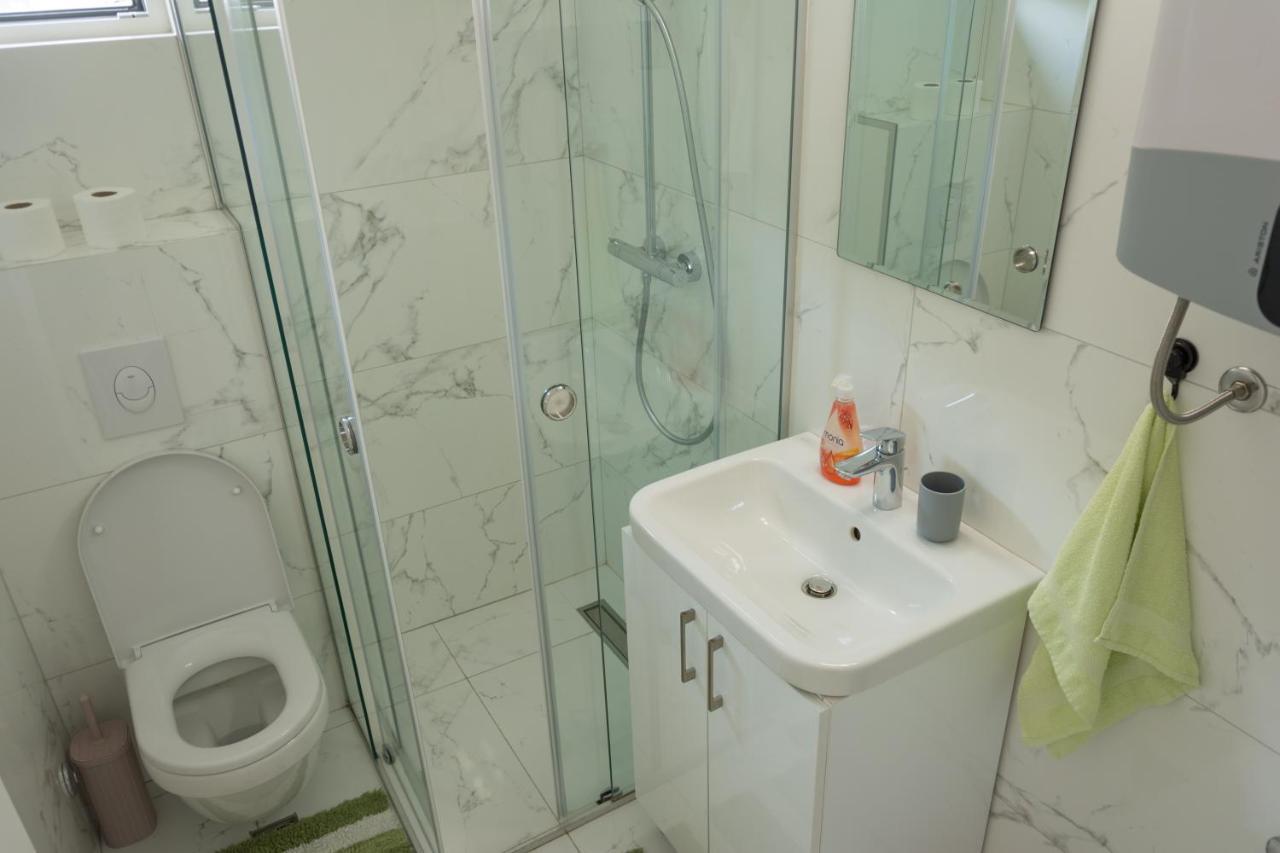 Apartments Milica เบชิชิ ภายนอก รูปภาพ